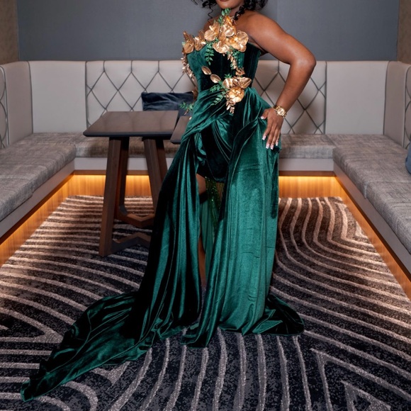 Dresses & Skirts - Green velvet dress with gold flowers. One short side with fringes